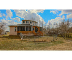 Lakefront Custom Designed/Built One of a Kind House for Sale | free-classifieds-canada.com - 1