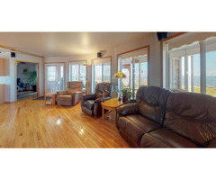 Lakefront Custom Designed/Built One of a Kind House for Sale | free-classifieds-canada.com - 3
