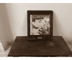 Madonna  Vinyl Original / Autographed - FR2M326 | free-classifieds-canada.com - 1