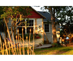 PEI Oceanfront property for sale, 5 charming heritage cottages lovingly upgraded | free-classifieds-canada.com - 3