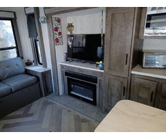 2020 Salem 30 ft with Island kitchen | free-classifieds-canada.com - 2