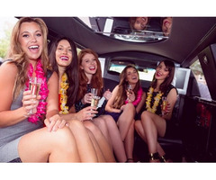 Arrivez en Style: Louez une Limousine pour Votre Bal de Rêve | free-classifieds-canada.com - 1