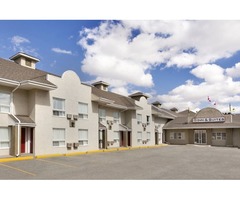 Long Term Suites in Saskatoon - Colonial Square INN | free-classifieds-canada.com - 2